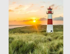 Bild Leuchtturm im Sonnenuntergang