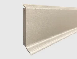 Hartschaum-Sockelleiste Silber